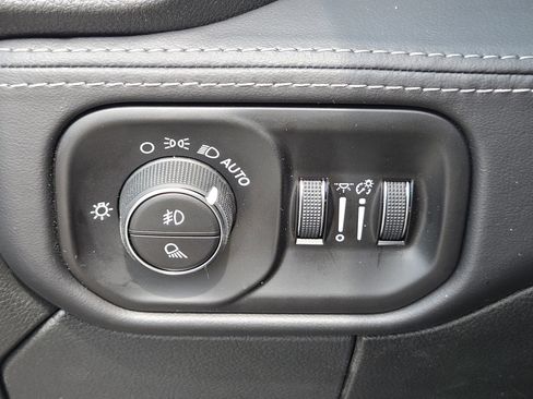 New 2026 RAM 2500 Limited image 17