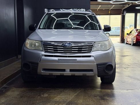 Used 2010 Subaru Forester 2.5X image 2