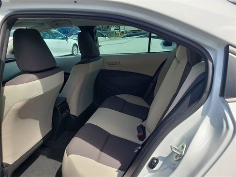 Used 2023 Toyota Corolla LE image 7