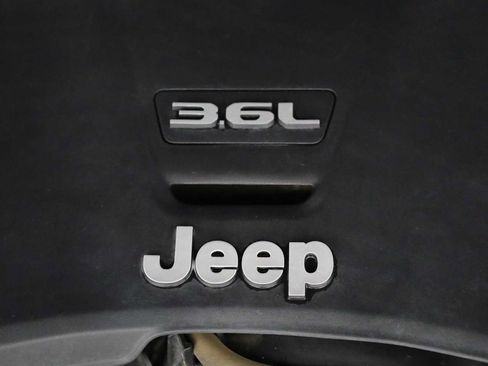 Used 2020 Jeep Wrangler Unlimited Sport AWD/4WD image 39
