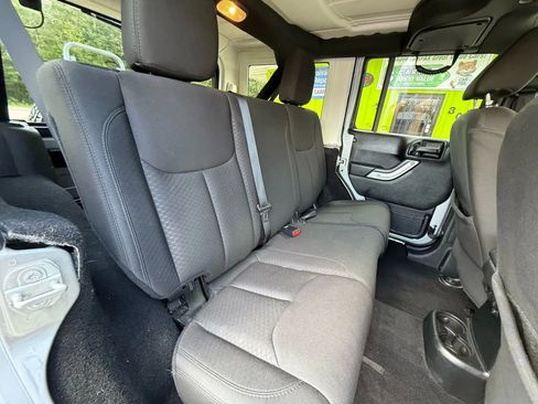 Used 2017 Jeep Wrangler Unlimited Sport w/ Quick Order Package 24S image 12