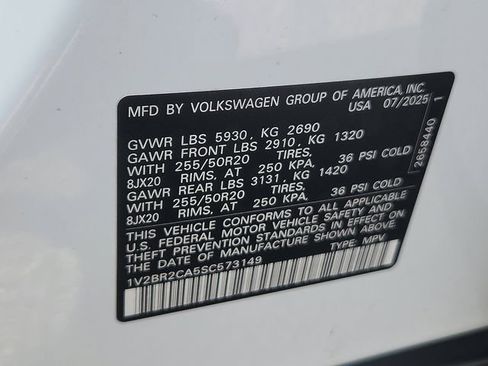 Used 2025 Volkswagen Atlas SEL AWD/4WD image 22