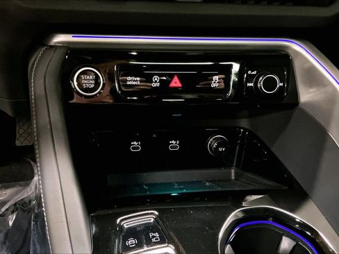 Certified 2025 Audi Q5 Premium Plus w/ Premium Plus image 35