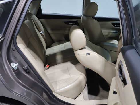 Used 2014 Nissan Altima 2.5 SL w/ Moonroof Package FWD image 22
