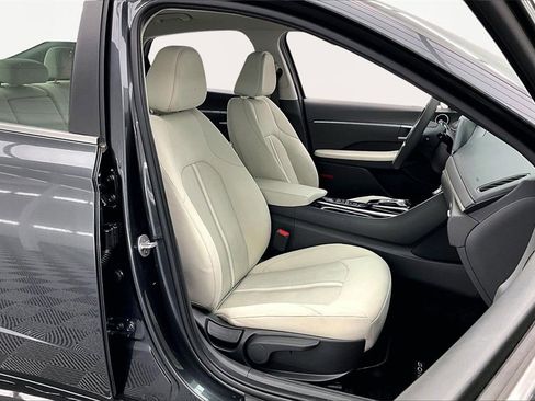 Used 2023 Hyundai Sonata SEL w/ Cargo Package image 7