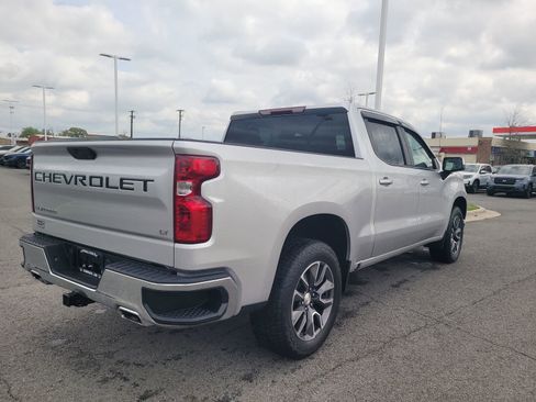 Used 2021 Chevrolet Silverado 1500 LT AWD/4WD image 3