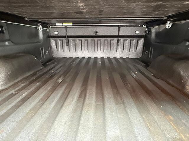 Used 2017 GMC Sierra 1500 SLE AWD/4WD image 9