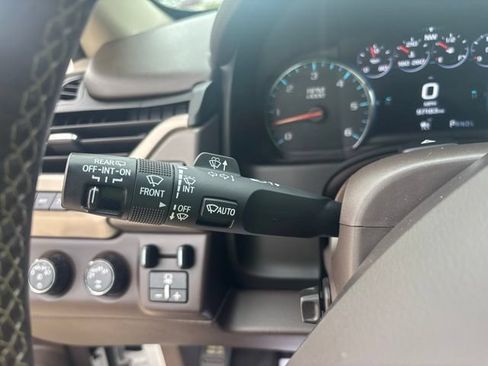 Used 2019 GMC Yukon Denali w/ Denali Ultimate Package AWD/4WD image 10
