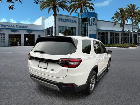 Used 2023 Honda Pilot EX-L image 7