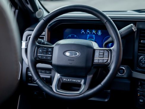 Used 2024 Ford F450 Platinum w/ FX4 Off-Road Package image 40