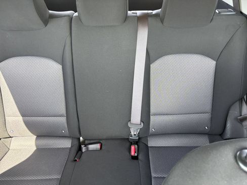 Used 2025 Kia Soul LX w/ LX Technology Package FWD image 37