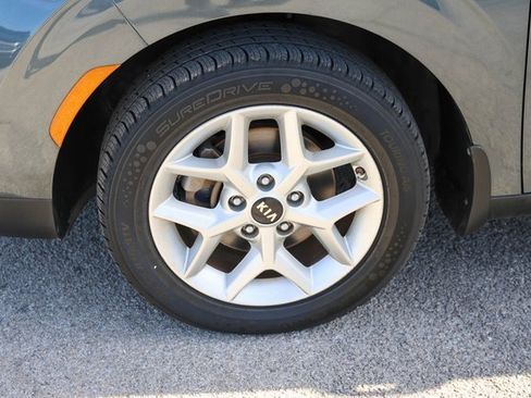 Used 2020 Kia Soul S image 7