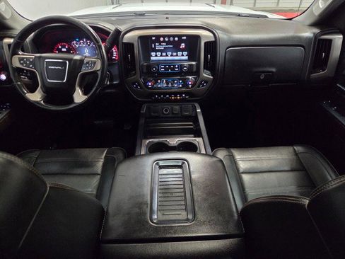 Used 2016 GMC Sierra 3500 Denali w/ Duramax Plus Package image 7