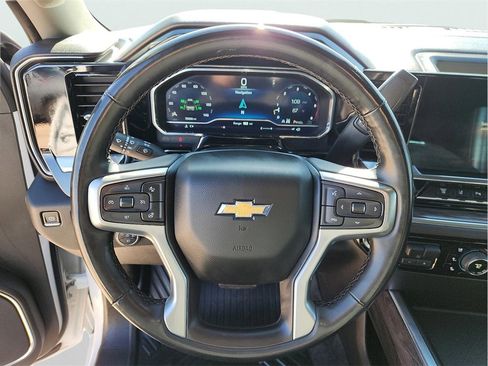 Used 2024 Chevrolet Silverado 2500 LTZ w/ LTZ Convenience Package image 21