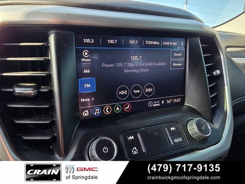 Used 2023 GMC Acadia SLT AWD/4WD image 16