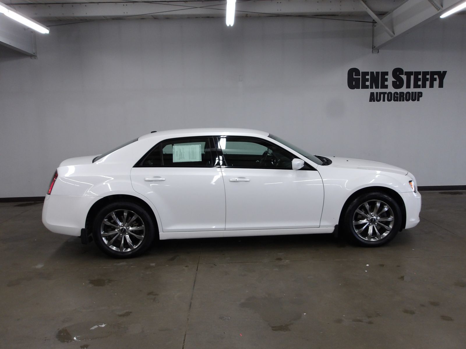 Used 2014 Chrysler 300 S AWD/4WD image 2