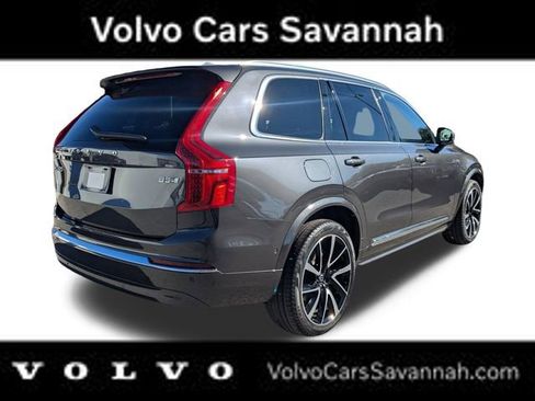 Certified 2023 Volvo XC90 B5 Plus image 5