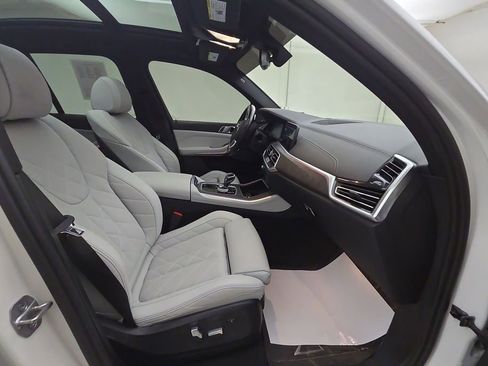Certified 2023 BMW X5 xDrive40i w/ M Sport Package image 30