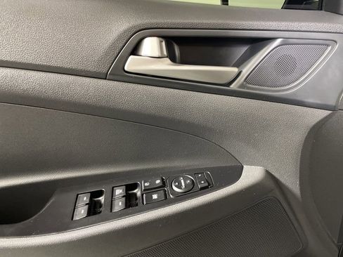 Used 2018 Hyundai Tucson SE image 9