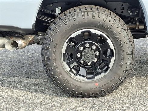 New 2026 Ford F250 Lariat w/ Tremor Off-Road Package image 5