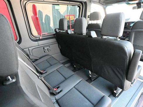 Used 2024 Mercedes-Benz Sprinter 2500 image 52