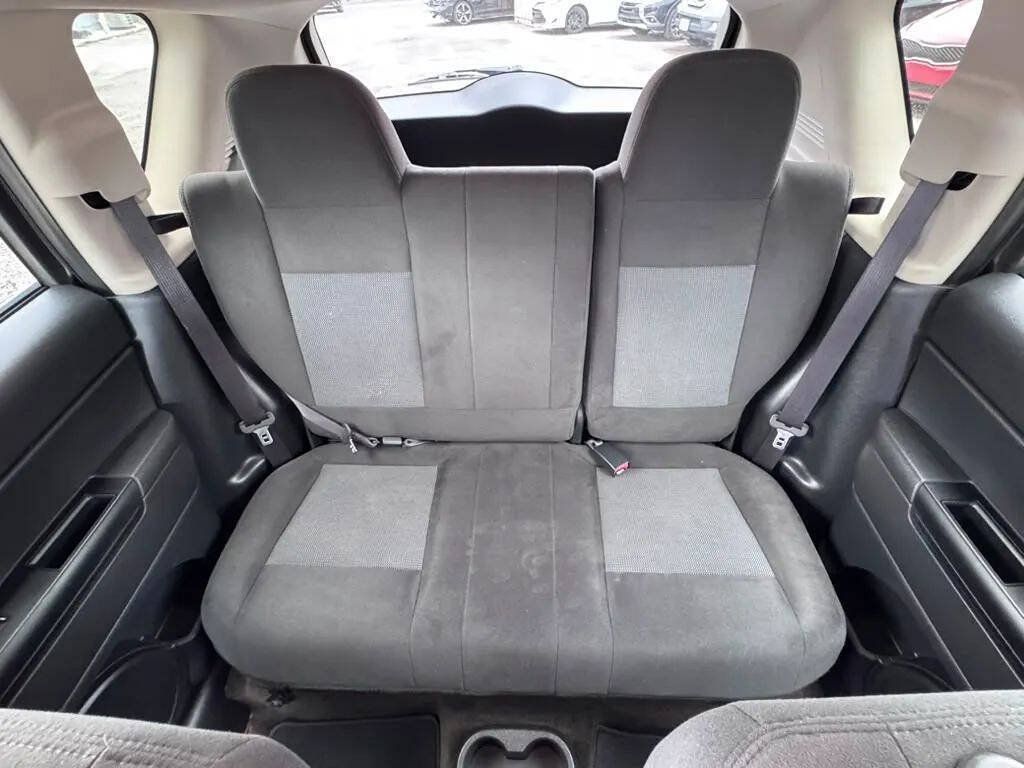 Used 2016 Jeep Compass Sport w/ Power Value Group FWD image 15