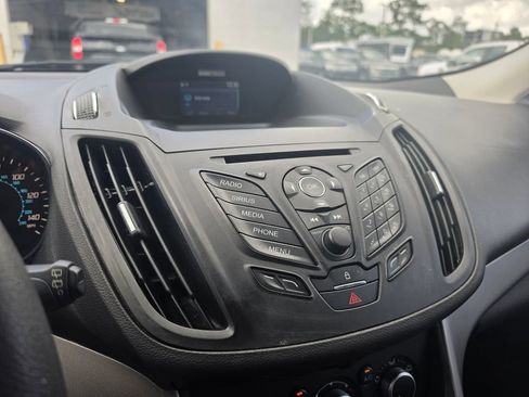 Used 2015 Ford Escape SE FWD image 24