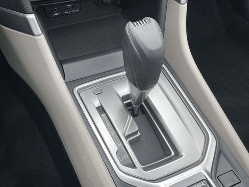 Used 2019 Subaru Forester Premium image 25