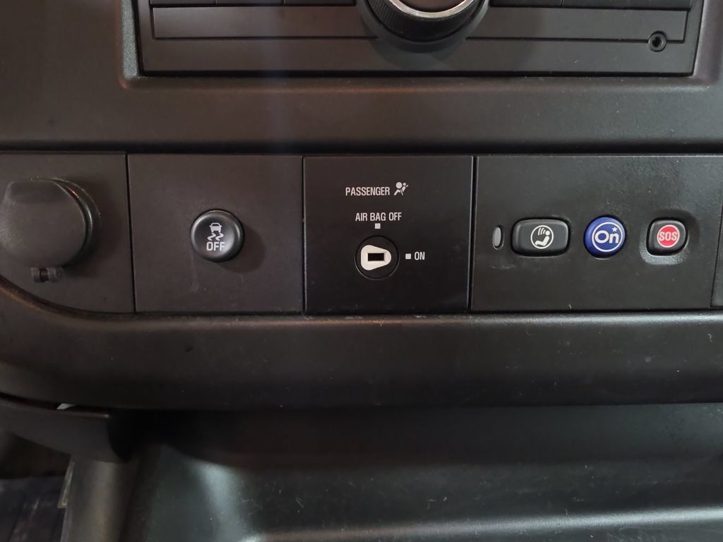 Used 2023 Chevrolet Express 3500 Extended RWD image 26