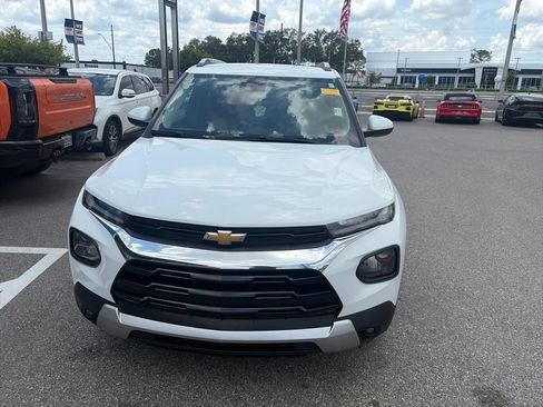 Used 2023 Chevrolet TrailBlazer LT FWD image 3