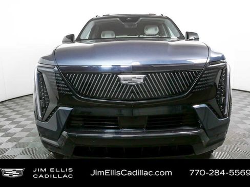 Certified 2026 Cadillac Escalade IQ Sport 1 w/ LPO, ONYX Package AWD/4WD image 33