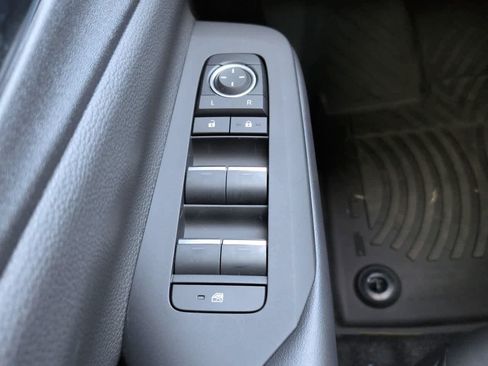 Certified 2026 Toyota Prius Plug-In Hybrid FWD image 23