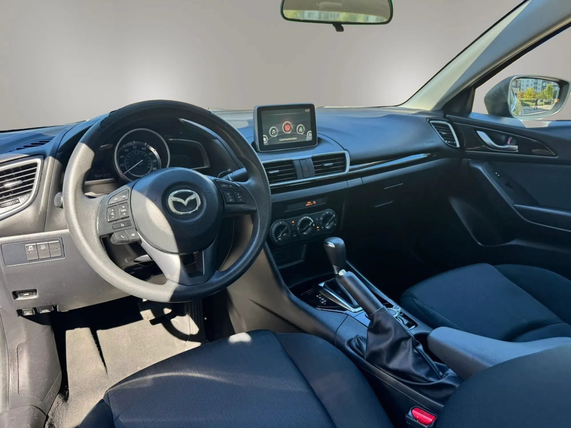 Used 2016 MAZDA MAZDA3 i Sport FWD image 11
