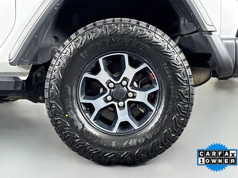 Used 2018 Jeep Wrangler Rubicon AWD/4WD image 29