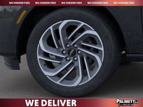 New 2026 Lincoln Navigator Reserve image 19