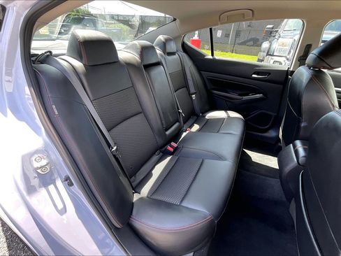 Used 2023 Nissan Altima 2.5 SR FWD image 30