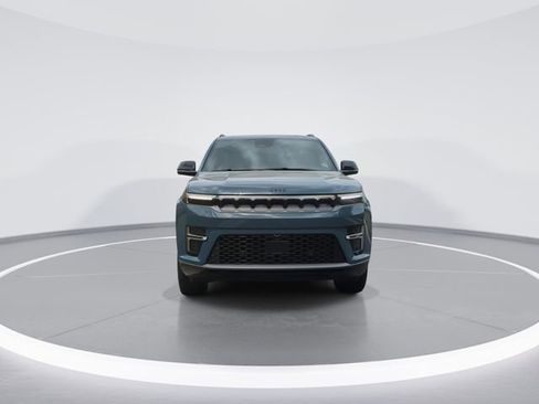 New 2026 Jeep Grand Wagoneer Limited AWD/4WD image 3