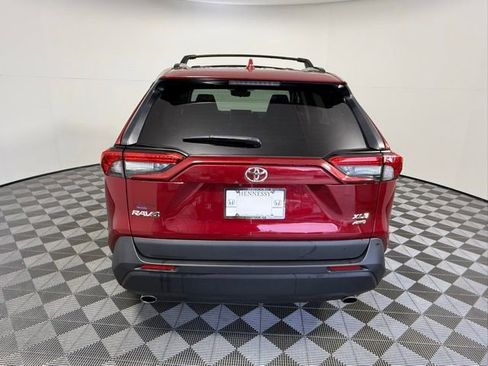 Used 2023 Toyota RAV4 XLE w/ Convenience Package image 5