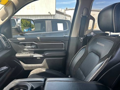 Used 2022 RAM 1500 Laramie AWD/4WD image 15