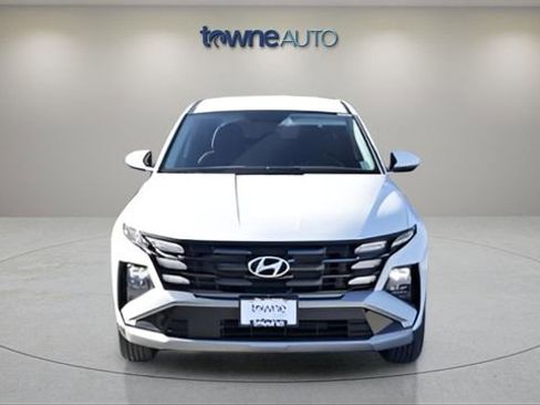 Used 2025 Hyundai Tucson SE AWD/4WD image 8
