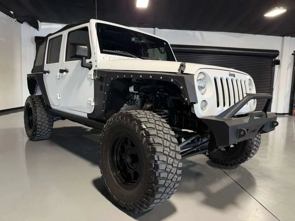 Used 2017 Jeep Wrangler Unlimited Sport w/ Quick Order Package 24S AWD/4WD image 3