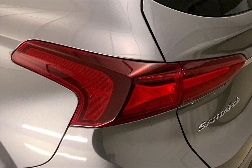 Used 2019 Hyundai Santa Fe Limited FWD image 28