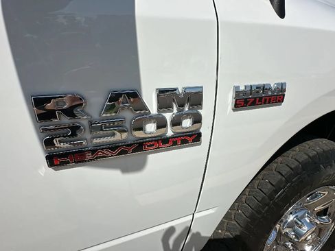 Used 2018 RAM 2500 Tradesman w/ Chrome Appearance Group RWD image 7