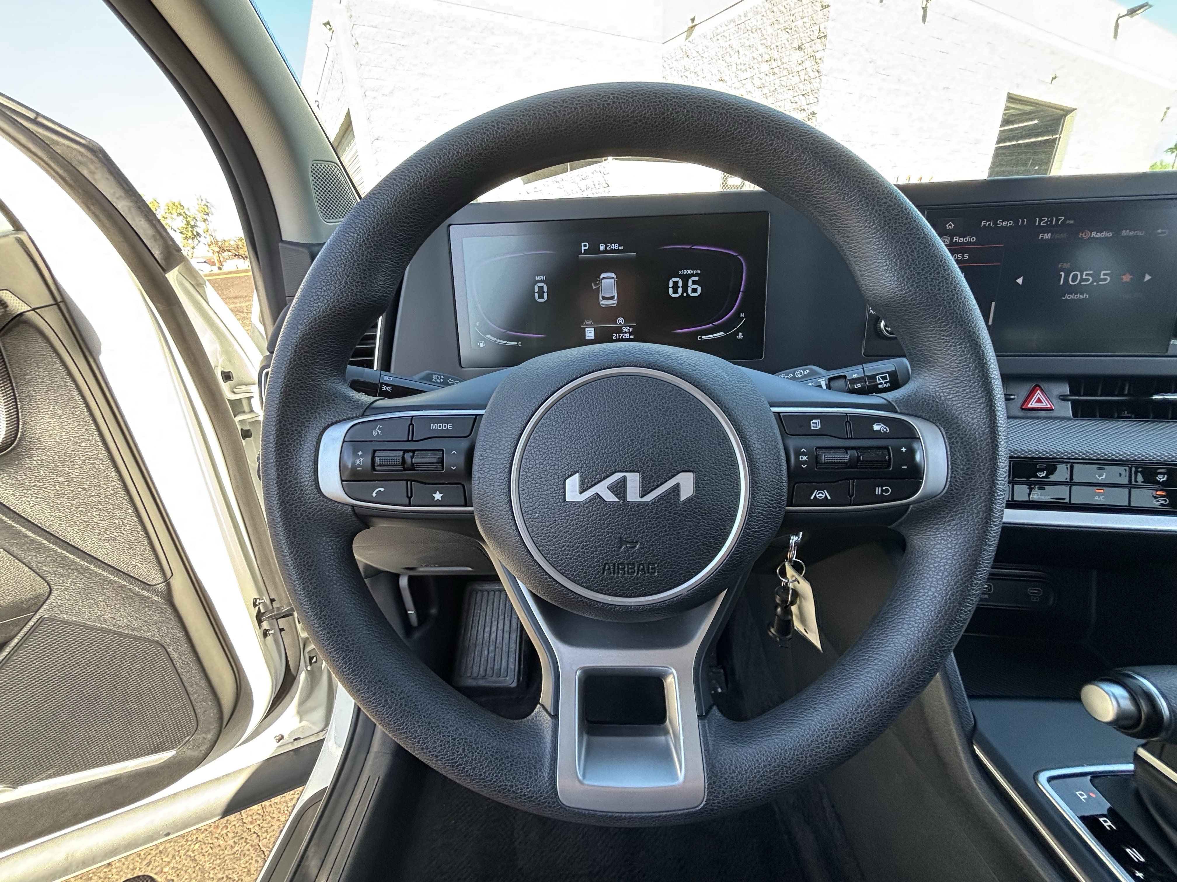 Certified 2025 Kia Sportage LX FWD image 24