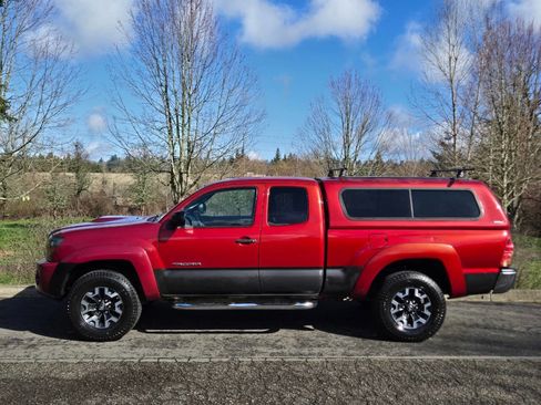 Used 2008 Toyota Tacoma V6 4x4 4dr Access Cab 6.1 ft. image 8
