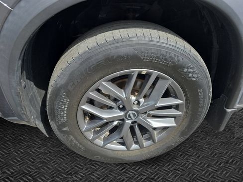 Used 2023 Nissan Rogue S AWD/4WD image 11