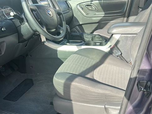 Used 2006 MAZDA Tribute I FWD image 20