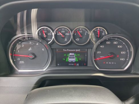 Used 2023 Chevrolet Silverado 2500 LT AWD/4WD image 30