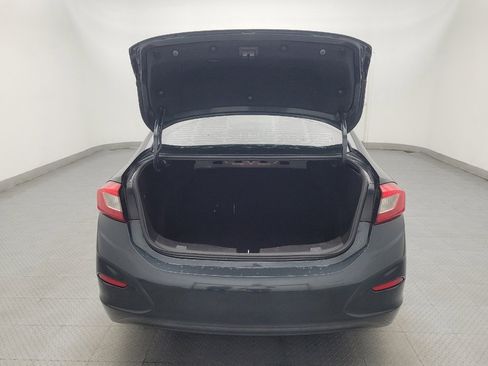Used 2018 Chevrolet Cruze LT w/ Convenience Package FWD image 29
