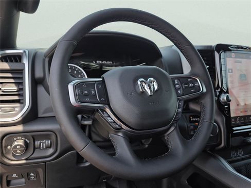New 2026 RAM 1500 Big Horn AWD/4WD image 15